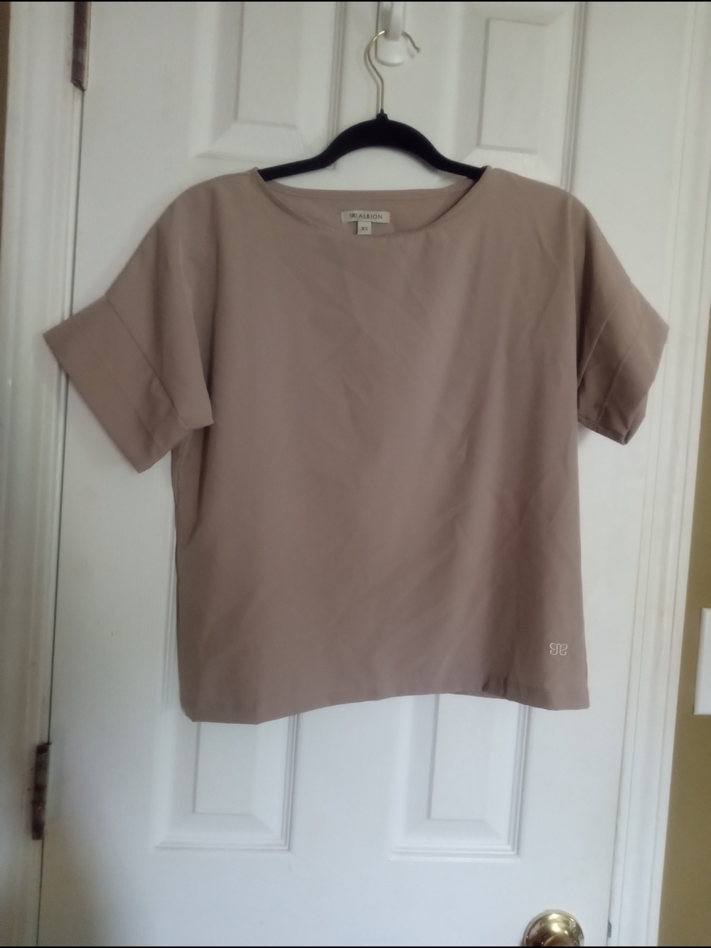Albion Short Sleeve Boxy Top in Taupe
